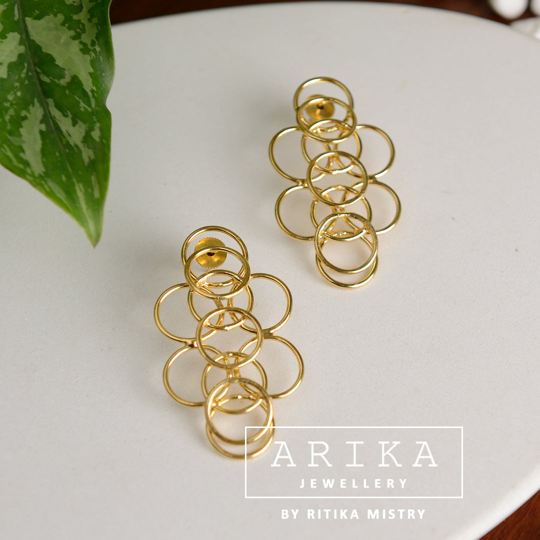 The Solstice Linked Circle Drops